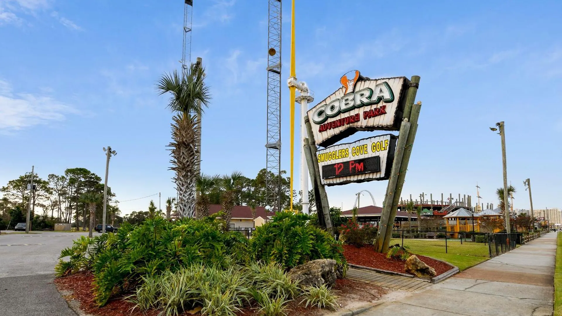 Holiday home Sunbird Beach Resort 1011W By Book That Condo Panama City Beach
