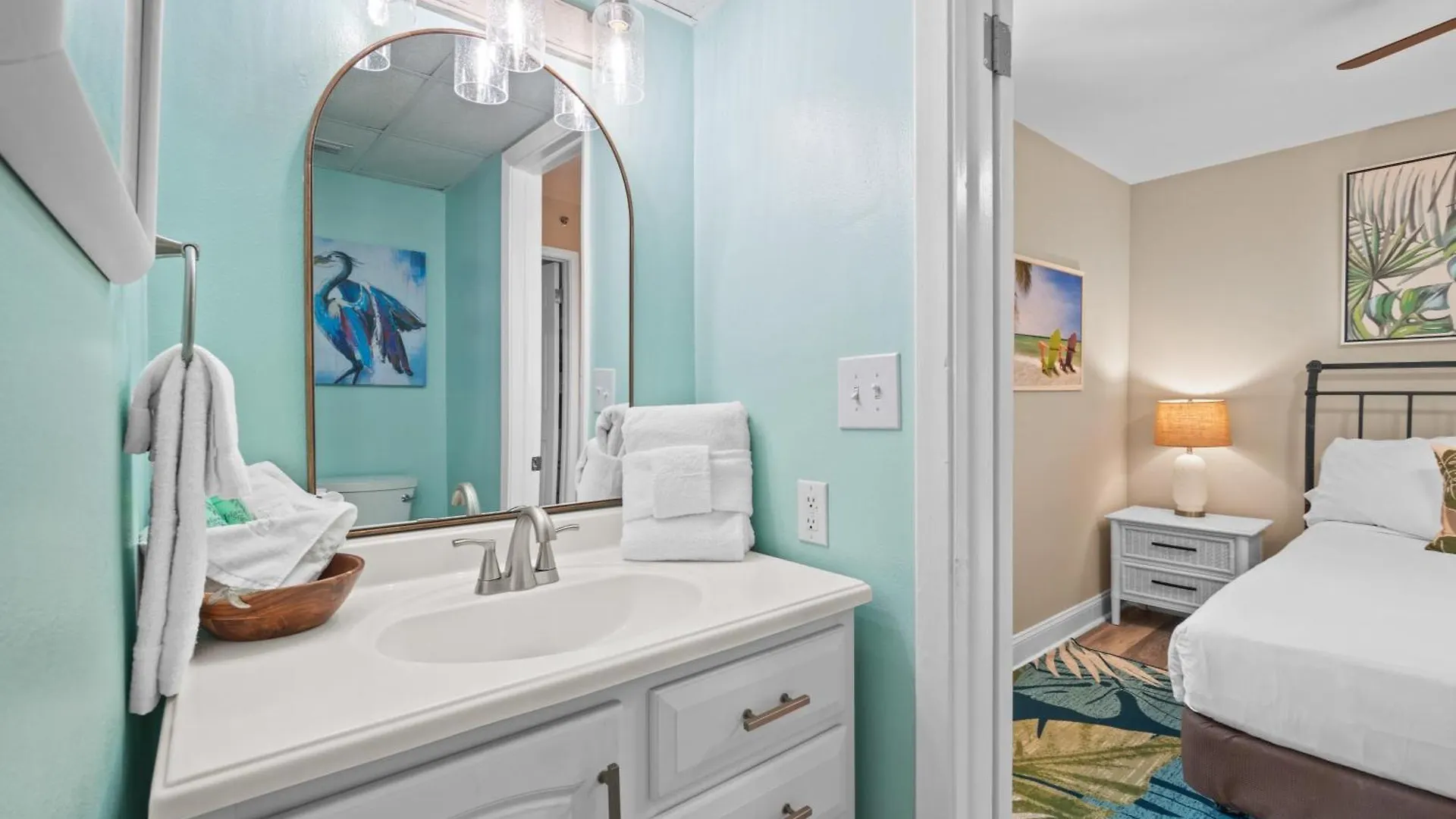 Sunbird Beach Resort 1011W By Book That Condo Panama City Beach 0*,  United States